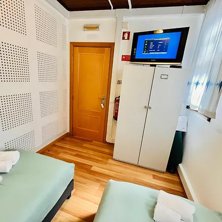 Hostel Rock School ,algarve