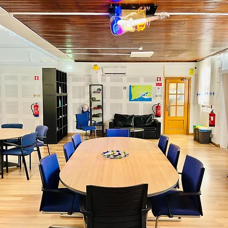 Rock School ,algarve Albergue *