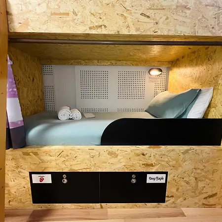 Rock School ,algarve Albergue Lagos