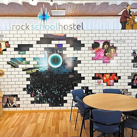 Vandrerhjem Rock School ,algarve *