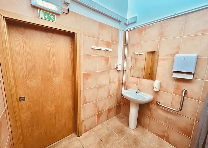 Rock School ,algarve Ostello *