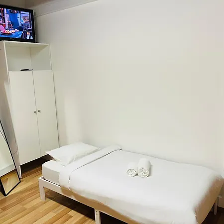 Rock School ,algarve Хостел *